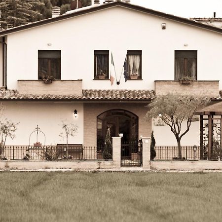 P&P Assisi Camere Bastia Umbra Εξωτερικό φωτογραφία