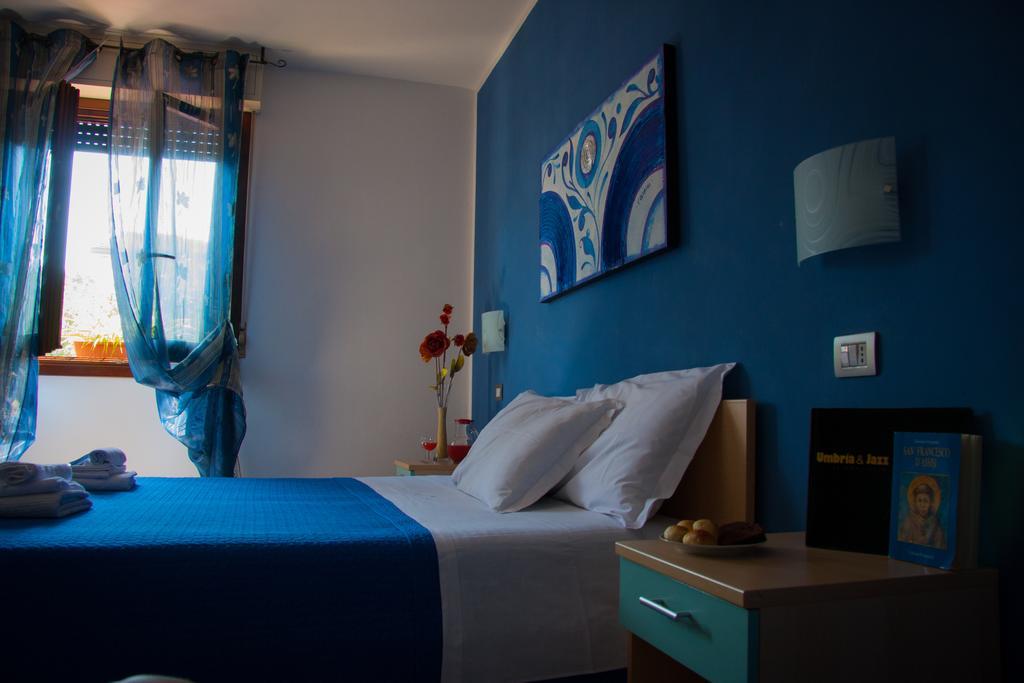 P&P Assisi Camere Bastia Umbra Δωμάτιο φωτογραφία