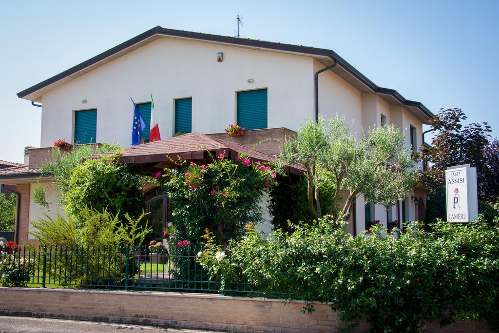 P&P Assisi Camere Bastia Umbra Εξωτερικό φωτογραφία