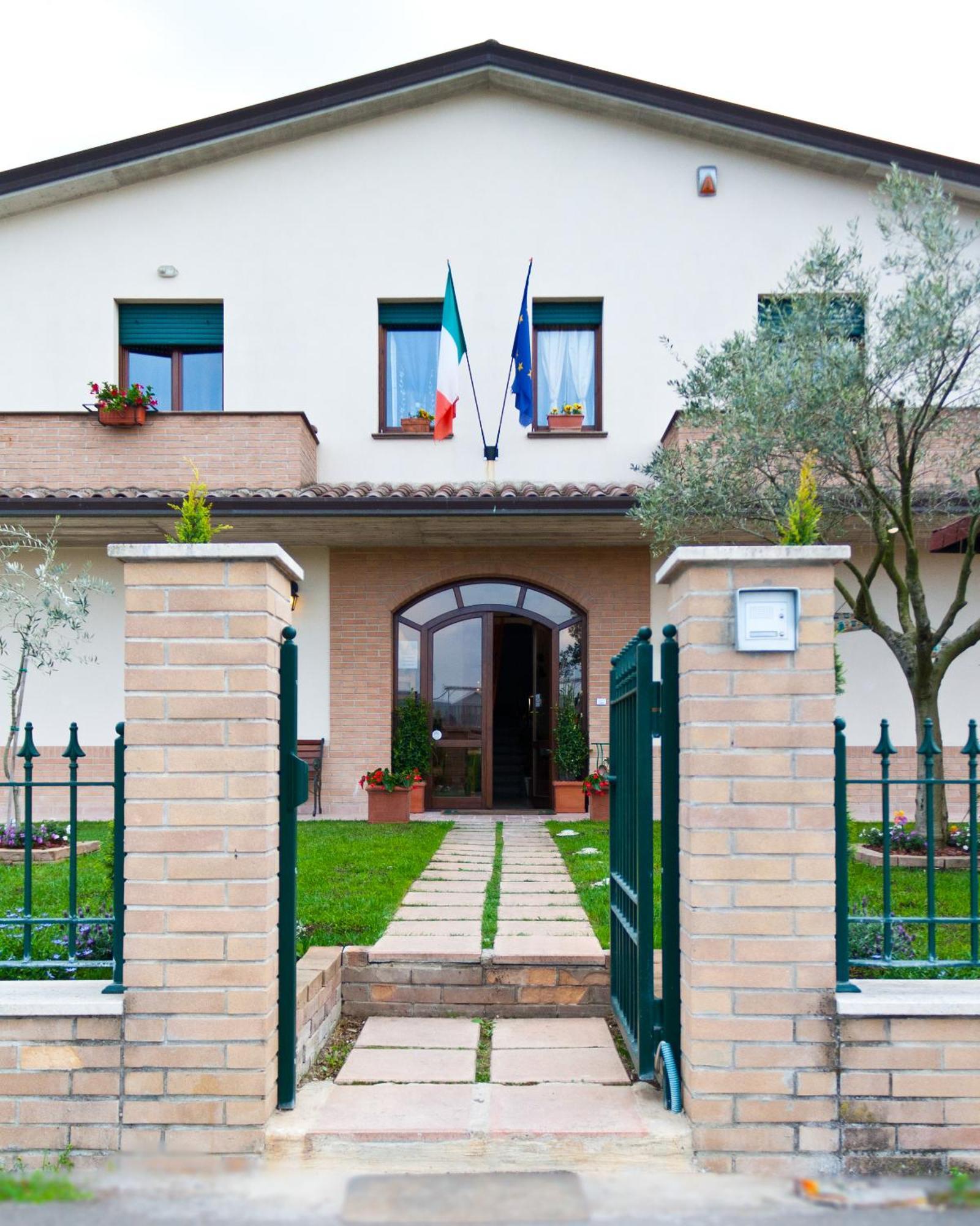 P&P Assisi Camere Bastia Umbra Εξωτερικό φωτογραφία